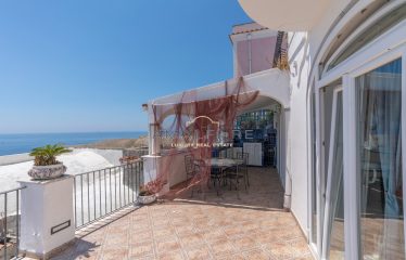 EXCELLENTLY FINISHED PANORAMIC APARTMENT IN PRAIANO