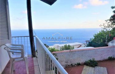 INDEPENDENT HOUSE IN ONE OF THE BEST LOCATIONS IN PRAIANO