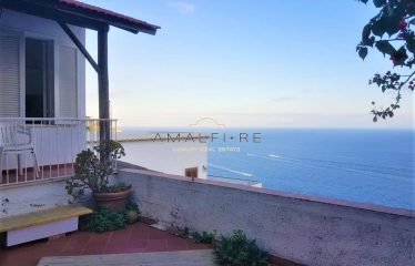 INDEPENDENT HOUSE IN ONE OF THE BEST LOCATIONS IN PRAIANO