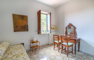 APARTMENT IN RAVELLO WITH DESCENT TO THE SEA