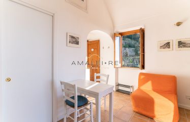 HISTORIC AND CHARACTERISTIC SEA VIEW HOUSE IN AMALFI